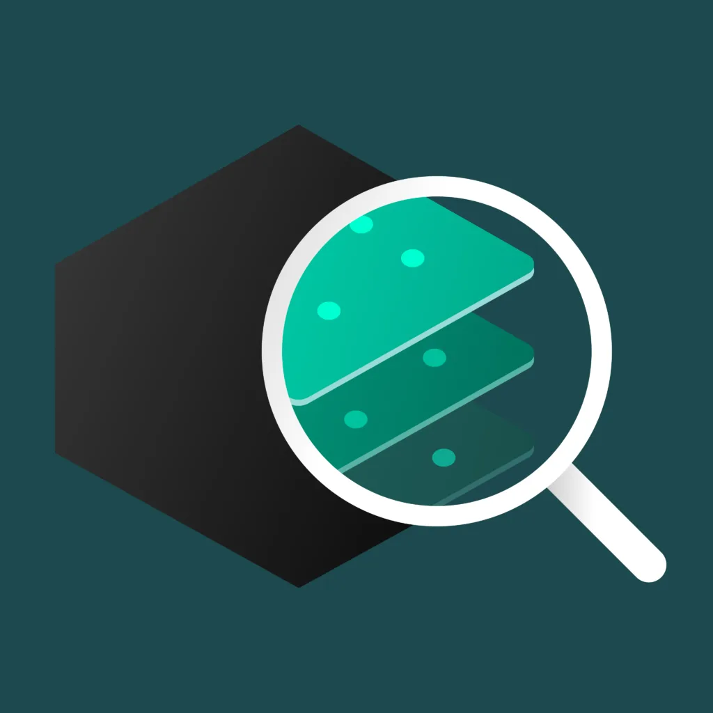 Illustration einer Lupe, die gestapelte Datenschichten in einem dunklen Hexagon sichtbar macht – Symbol für transparente und erklärbare KI.